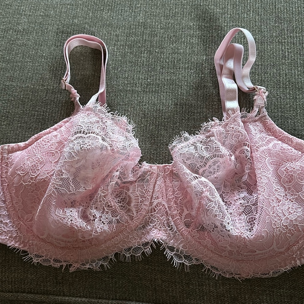 Pink 38 DD Victoria’s Secret Bra